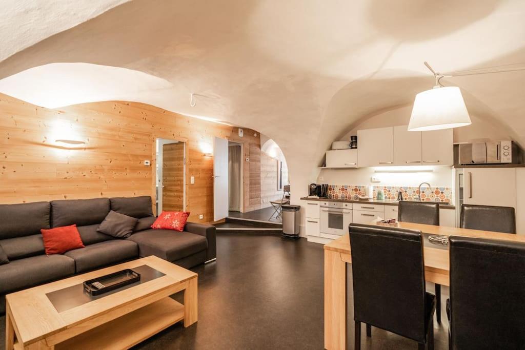 Aya, Appartement Moderne Dans Le Coeur Du Village Le Monêtier-les-Bains Extérieur photo